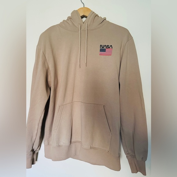 H&M Divided Men Hoodie NASA Printed Beige Sz Small Pullover kangaroo pocket - Picture 4 of 10